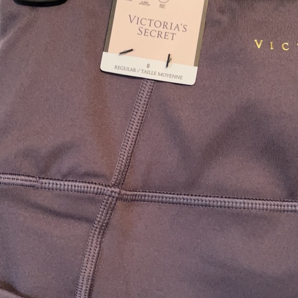 NWT Victoria’s Secret Incredible Essential Legging - Picture 10 of 16